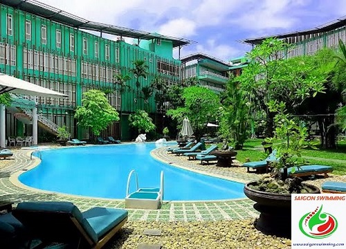 Hồ bơi Thiên Thai mở cửa từ 5:30 sáng
